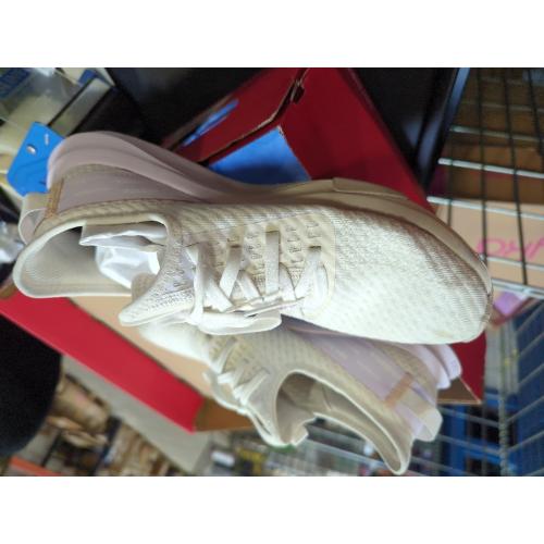 Size 10 New Balance Women's DynaSoft Nergize Sport V2 Cross Trainer