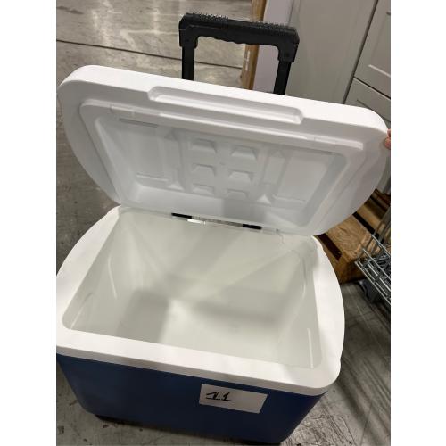 Ozark Trail 30 QT Rolling Hard Side Cooler, 42-Can Capacity