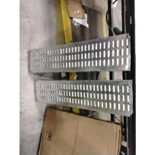 ThunderBay ramp Set Pack of 2 Folding Ramp Galvanized Steel 880 lbs Max Folding Ramp for ATV,Motorcycle,Truck,Quad,Lawn Mower,Snow Blower,Dirt Bikes,Carts,Trailers,Car Tailg