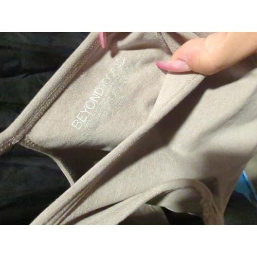 Size small Beyond Yoga Women's Spacedye Slim Racerback Cropped Tank