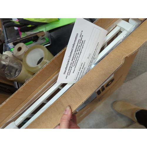 Babelio Baby Gate for Stairs, Kitchen & Doorways, 26-43 W 28 H No Bottom Bar| Easy Installation| One-Handed Operation| Auto-Close| Hardware Mount (Drill Needed) Safety Dog/Pet Gate Indoor (White)