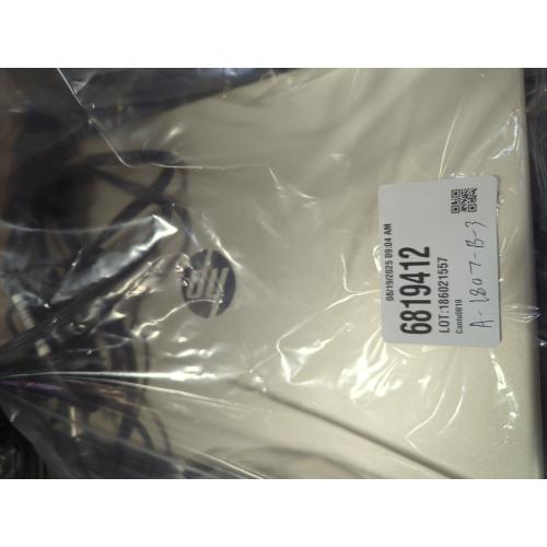 HP Notebook - 15-dw0011ds With Charger