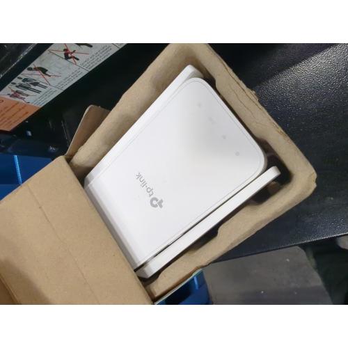TP-Link AC1200 WiFi Extender, 2025 Wirecutter Best WiFi Extender, 1.2Gbps Home Signal Booster, Dual Band 5GHz/2.4GHz, Up to 1600 Sq.ft and 32 Devices, EasyMesh Compatible, One Ethernet Port (RE315)