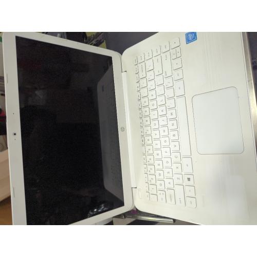 HP Stream Laptop PC - 14 14-ax022nr With Charger