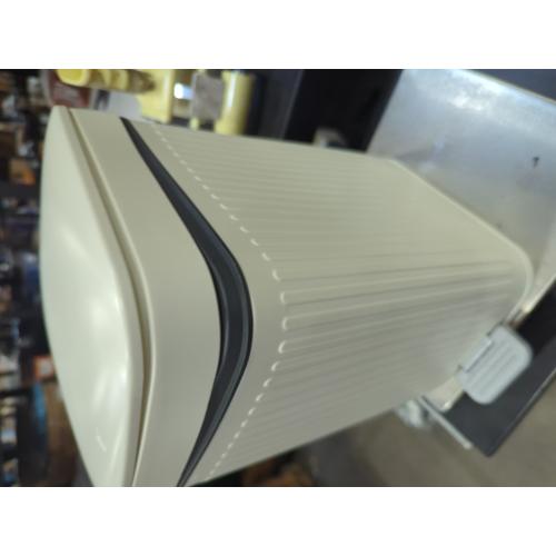 Small Bathroom Trash Can with Lid Slim Soft Close Garbage Can Step Wastebasket Container Trash Bin for Office Bedroom Kitchen Living Room (1.9 Gallon Cream)