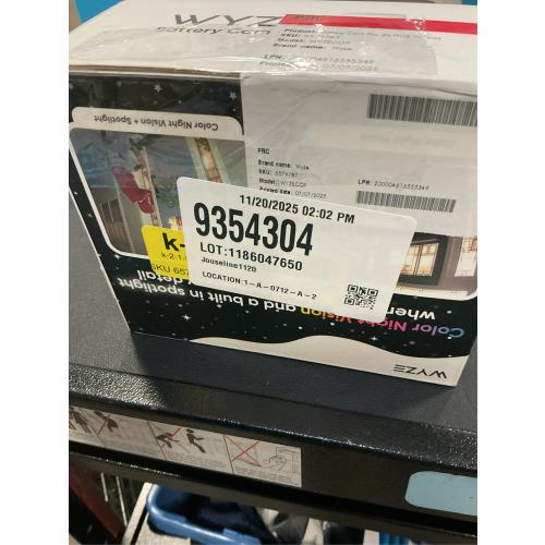 WYZE Battery Cam Pro, Wireless, No Hub, 2K HDR IP65 Outdoor/Indoor Smart Security Camera, Color Night Vision, Integrated Spotlight & Siren, Rechargeable Battery, 2-Way Audio, White, 1-Pack