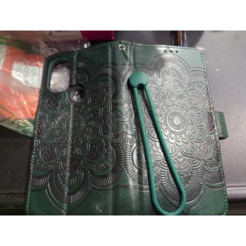 Asuwish Compatible with Samsung Galaxy A13 5G Wallet Case and Tempered Glass Screen Protector Flip Credit Card Holder Stand Cell Phone Cover for Gaxaly A 13 G5 2022 13A A135G SM A136U Women Dark Green