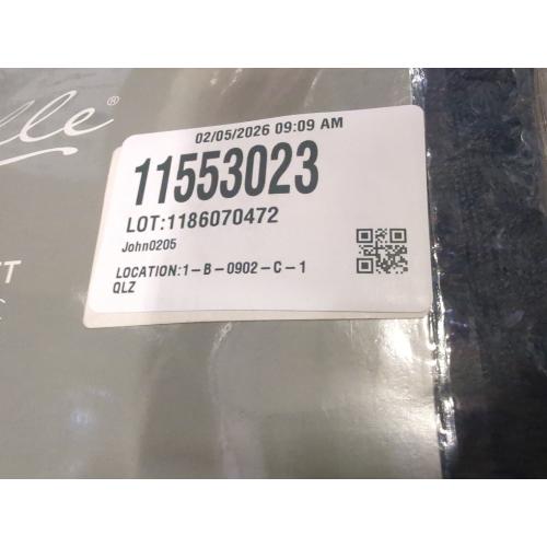 Size Full/Queen Color Navy Blue Corelle knit blanket