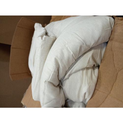 Cream bed comforter