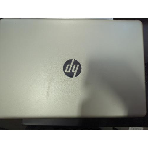 HP Notebook - 15-dw0011ds With Charger