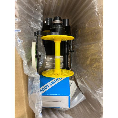 Electric Yarn Spinner Kit with Foot Controller & 3 Bobbins, Small Yarn Winder with Forward & Reverse