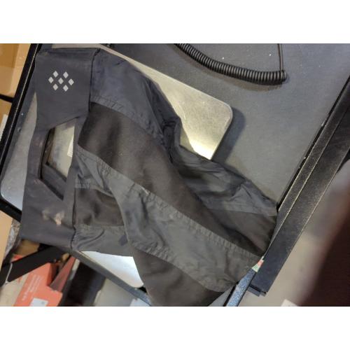 Salt Aērcase Smell Proof Cleat Bag – Regular Size - Athletic Soccer & Golf Shoe Bag for Smelly Cleats & Gym Shoes- Durable, Water-Resistant, & Easy to Clean