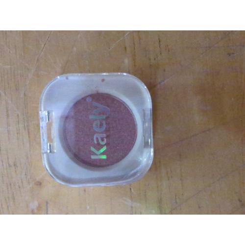 Kaely Dusty Pink Champagne Shimmer Single Eyeshadow Makeup, Rose Gold Neutral Powder Matte Eye Shadow for Older Women, Monochrome Eye Shadow Palette Pigmented Waterproof, Lightweight Blendable, 03