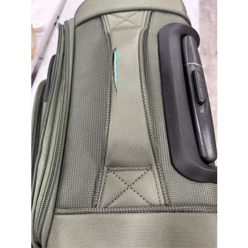 Swissgear Carry On (20’ Soft Exp Spin Olive Green) (Little Damaged, See The Pictures)