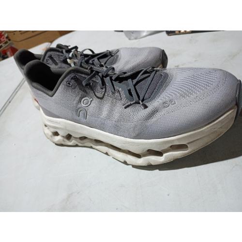 On Men's The cloudtec phase Shoes size w11