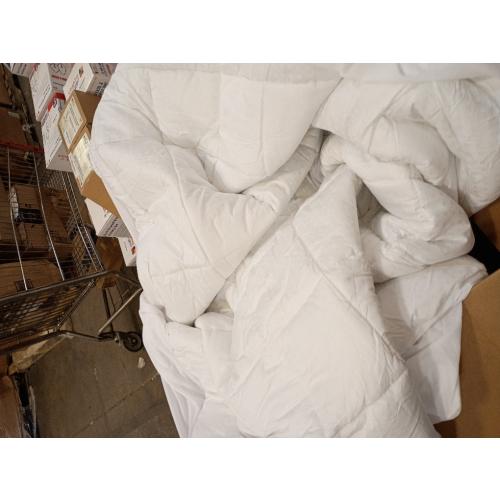 Amazon Basics Hypoallergenic Quilted Mattress Topper Pad, 18 Inches Deep, Twin, White