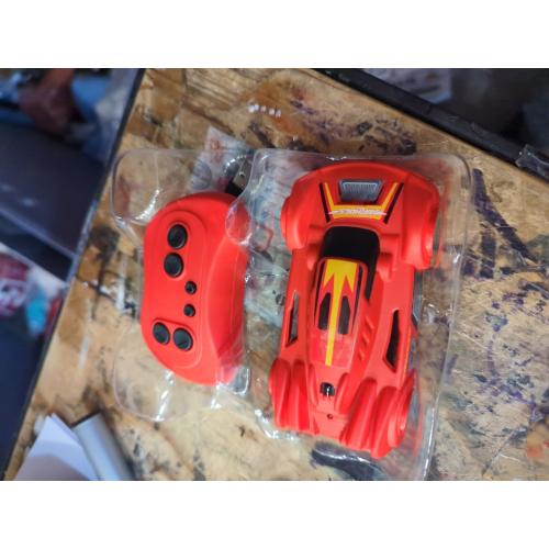 Air Hogs, Zero Gravity Sprint RC Car Wall Climber, Red USB-C Rechargeable Indoor Wall Racer, Over 4-Inches, Kids Toys for Kids Ages 4 and up