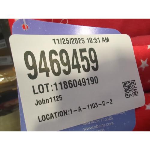 Size 9-10 Color red The Elf on the Shelf slippers