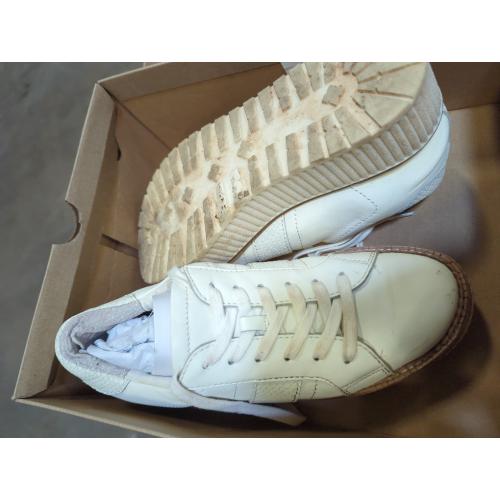 8 M - White , Dolce Vita Women's Tiger Lace-Up Platform Sneakers