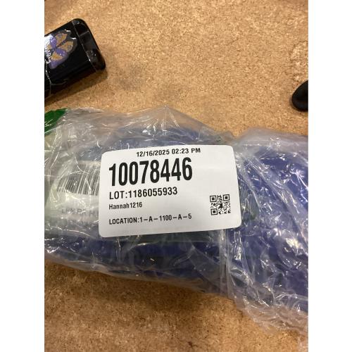 Women's TCRC x Nike Legend Short Sleeve Tee (493 - Game Royal)LARGE