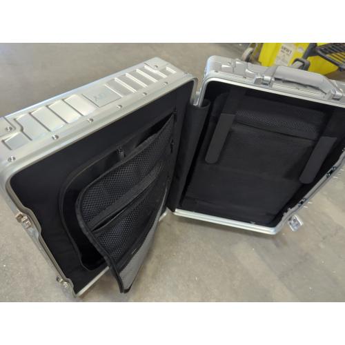 All Aluminum Carry On Luggage 22x14x9 Airline Approved，Hard Shell Carry On Luggage, Zipperless Luggage Aluminum Suitcase Luggage (sliver, 20inch)