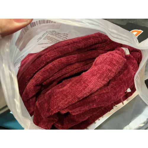 GAWAMAY Decorative Square Throw Pillow Covers 18x18 Inch Set of 4, Super Soft Chenille Pillows Cover Fall Pillowcase for Living Room Bedroom Sofa Couch Cushion Cover Burgundy Red 45x45cm