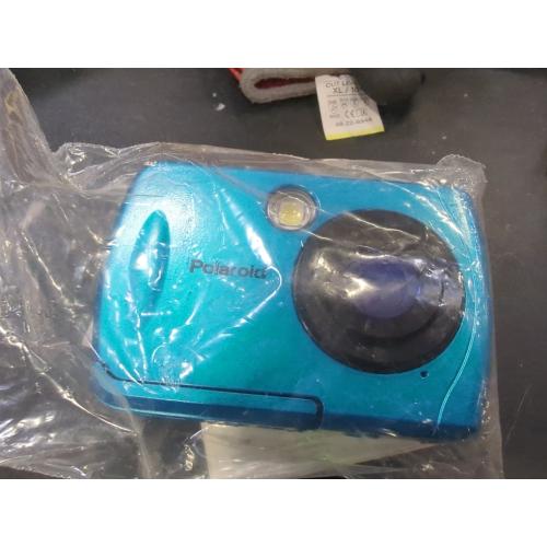 Polaroid IS048 Waterproof Instant Sharing 16 MP Digital Portable Handheld Action Camera, Teal
