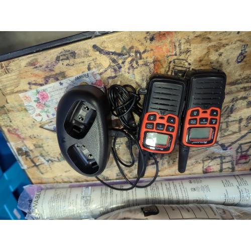 Midland- T51VP3 X-TALKER Spotting and Recovery Walkie-Talkie Long Range - FRS Two Way Radio for kids Caravanning with NOAA Weather Scan   Alert, 38 Privacy Codes - Black/Orange - 2 Pack