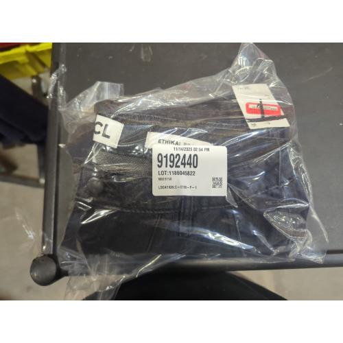 SIZE 31. Baggy Cargo Jeans Wide Leg.