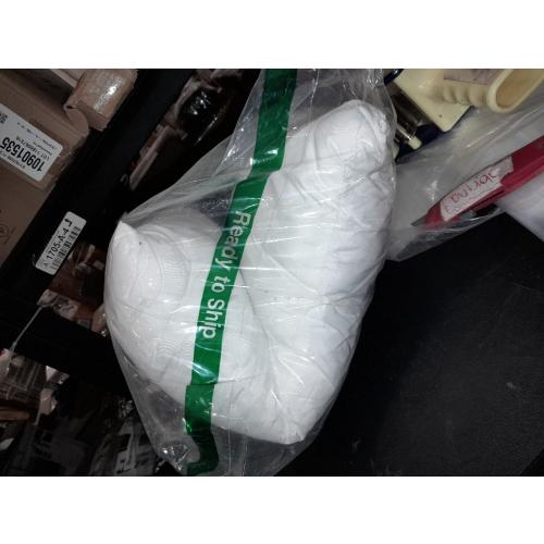 Utopia Bedding Throw Pillows (Set of 1, White) –  Down Alternative Pillows for Bed, Sofa, and Couch - Fluffy Decorative Stuffer Pillow for Indoors & Outdoors