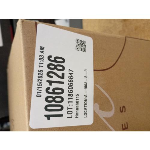 Gusto Nostro Stainless Steel Wine Glass - 18 oz Unbreakable Gold Wine Glasses for Travel, Camping and Pool - Fancy, Unique and Cute Portable Metal Wine Glass for Outdoor Events, Picnics (Set of 2)