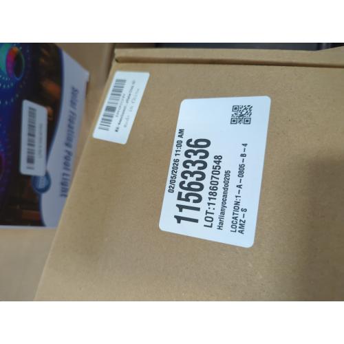 2Pack Acrylic Magnetic Photo Frame 5x7 Inch - Sleek Scalloped Design, 10 10mm Thick Crystal Clear Block, Freestanding Double-Sided Magnet |Trendy Home Gift (2 Pack, 5X7)