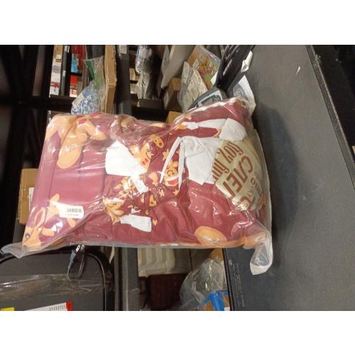 Bedbay Cartoon Christmas Bedding Set  Red and Gold Christmas Gingerbread Stars Elks Comforter Happy New Year Xmas Theme Quilt Set for Boys Girls Teen