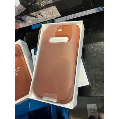 Apple iPhone 12 / 12 Pro Leather Sleeve with MagSafe - Saddle Brown