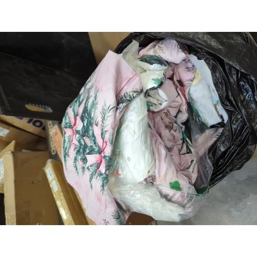 Cartoon Xmas Tree Bed in a Bag 7pcs for Girls Princess Christmas Bedding Set, Pink Bowknots Queen Size Comforter Set Happy New Year Festival Decorative Bedding Comforter Sets, Watercolor Bed Set