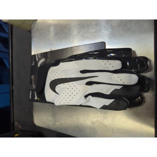 White & Black Size Large Nike Youth Torque 2.0 Receiver Gloves