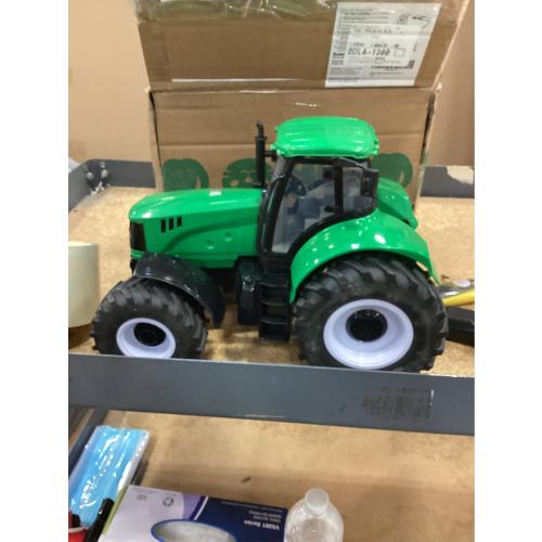 Boley Jumbo Green Tractor - Light & Sound Farm Toy for Boys & Girls Ages 3 , Realistic Farm Playset with Soft Tires, Large Wheels