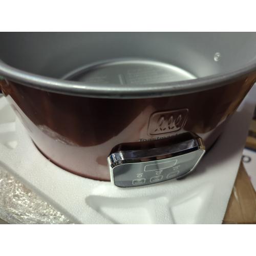 Toastmaster 4-Quart Digital Slow Cooker with Locking Lid - Food Warmer for Dip, Soups, Parties, Meal Preparation & More - Copper