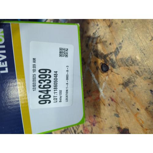 Leviton 120-277V Hospitality Key Card Switch with Color Change Kit, HKSWP-DX