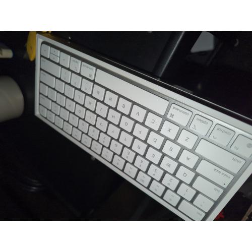Apple MK2A3LL/A Magic Keyboard English (US)