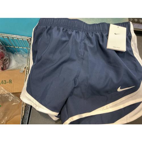 S Nike Womens Dri-Fit Tempo Shorts