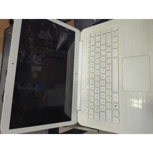 HP Stream - 14-ax022nr With Charger