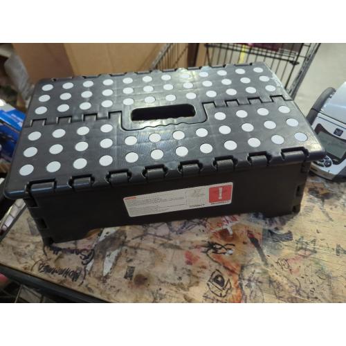 Korpai 5 Folding Step Stool for Adults and Kids 15-Inch Extra Wide Stool Holds Up to 300 lbs,Non-Slip Folding Stools with Handle,Compact Plastic Foldable Step Stool for Bathroom,Kitchen,ect