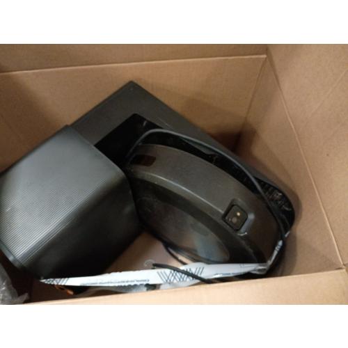 iRobot Roomba j7  Self-Emptying Vacuum Cleaning Robot (Renewed)