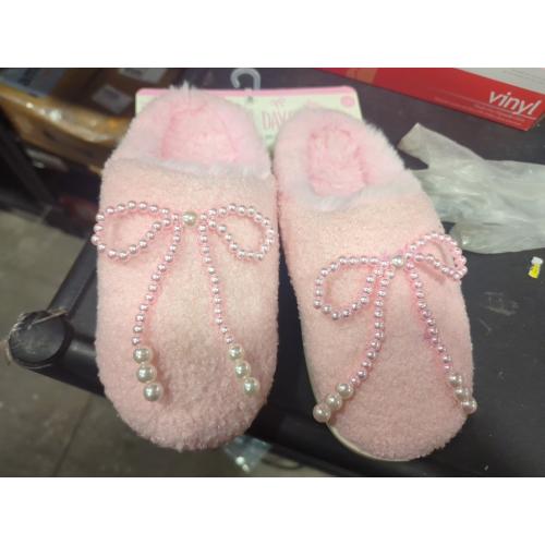 Size 5/6 Color Pink Happy days super comfy slippers