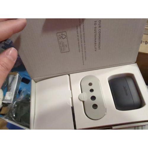 Jabra Elite 85t True Wireless Bluetooth Earbuds, Grey – Advanced Noise-Cancelling Earbuds for Calls & Music with Charging Case and 2 Wireless Charging Pads