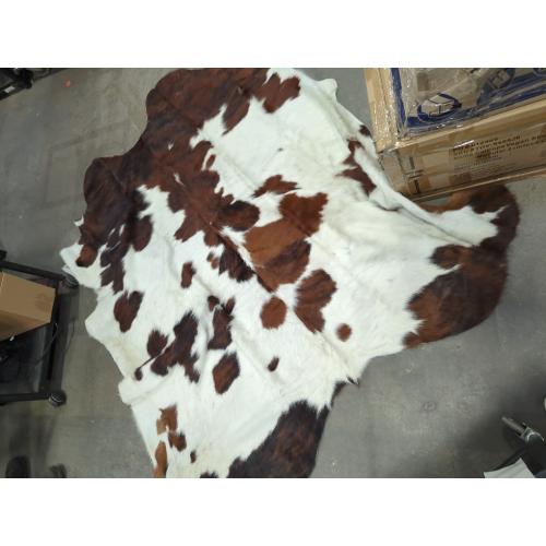 Sunshine Cowhides Genuine Cowhide Rug - Thick, Rustic Fur Carpet for Living Room, Bedroom, Office, or Decor - Cozy Accent for Kitchen, Bath, Fireplace & Wall - Tricolor Black & White, Large