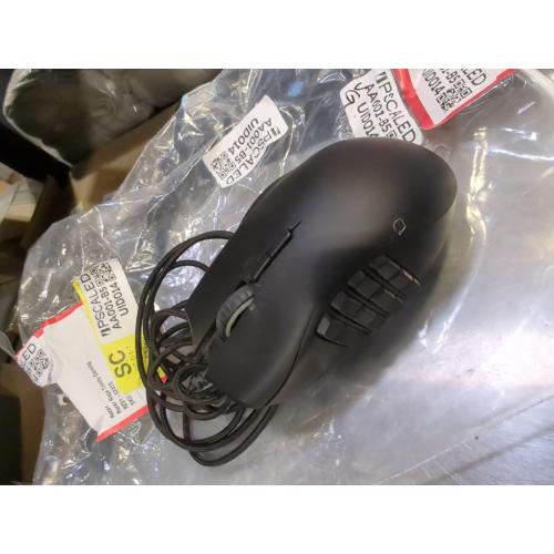 Razer RZ01-01050100-R3M1 Naga - Ergonomic MMO Gaming Mouse with 12 Programmable Thumb Buttons - 8,200 Adjustible DPI