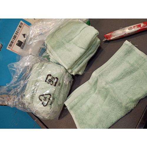 Amazon basics Lightweight quick-dry hand towels - 100% cotton, 8-pack, 28 x 16 inches, seafoam green