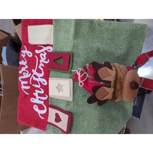 2023 Christmas Chair Back Cover 3D Santa Claus Snowman Elk Reindeer Xmas Dinner Chairs Cover Home Dinner Table Chair Backrest Covers Slipcovers for New Year Holiday Party Supplies (A-c, 1pcs)